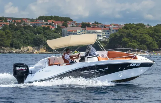 Barracuda 7m with Suzuki 200 Hp Outboard Motor