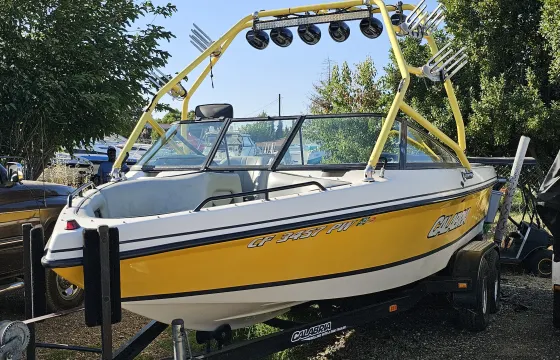 23'​ Calabrea Pro V Air Wakeboard Boat