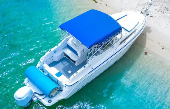 Enjoy 30ft Wellcraft in Miami – Cruise and Relax!
