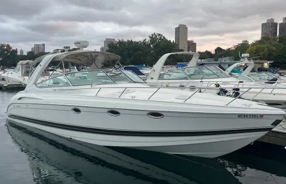 40ft Formula 370 Sun Sport Motor Yacht Charter Chicago Playpen Ready