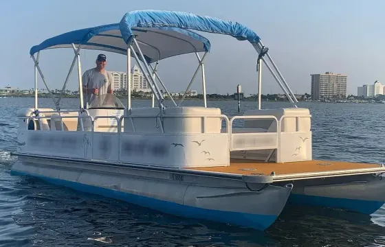 Bentley 24ft Pontoon Rental in Pensacola, Florida - Full Day Special