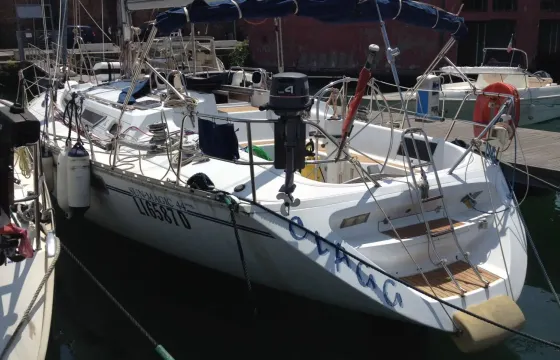 44' Jeanneau Cruising Monohull for Charter for 10 Person in Livorno, Italy