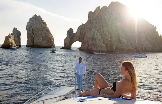 68ft Luxury Private Yacht: Cabo Sunset Cruise & Arch