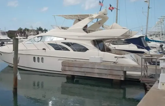 55' Azimut yacht in Casa de Campo La Romana