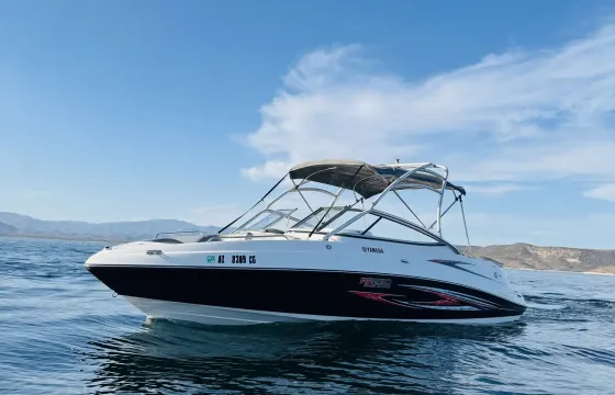 23ft Yamaha Jet Boat for a day on Lake Pleasant