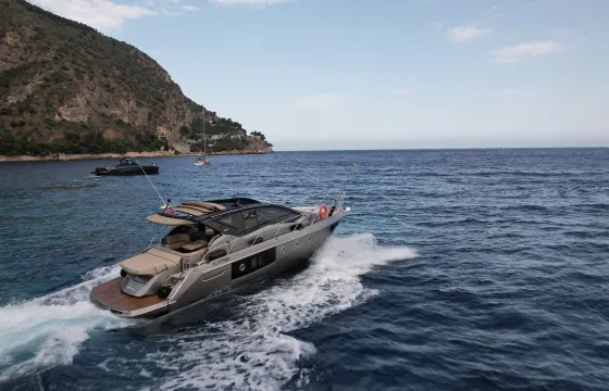 Cranchi 44HT Motor Yacht  in Villeneuve for 11 Guests