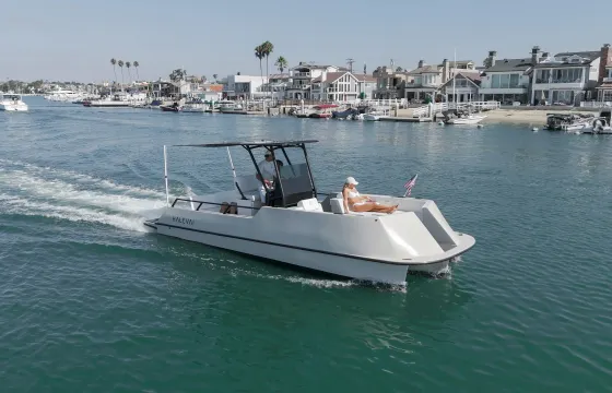 Newest Electric Powered Luxury Deck Boat - Extra Large Deck- Full Day Bed