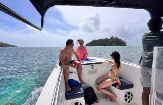 Adventure Awaits on Wellcraft Scarab Boat in Eden island