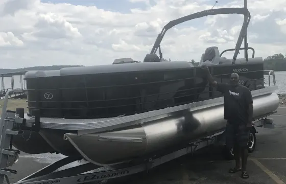 Cruise with 25ft Veranda Pontoon on Lake Allatoona