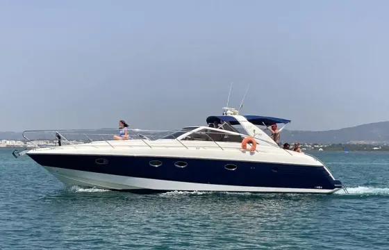 Princess v40 Motor Yacht for Charter in Olhão