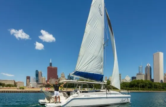 13 person Sailing Yacht Chicago Weekday Special 4th Hour Free!