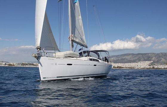 Bénéteau Oceanis 43
