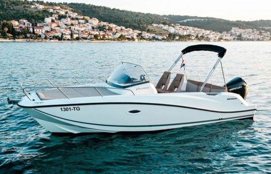 Quicksilver 675 Activ Sundeck