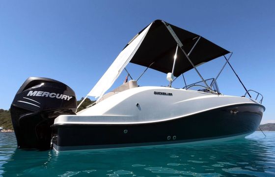 Quicksilver Activ 675 Open