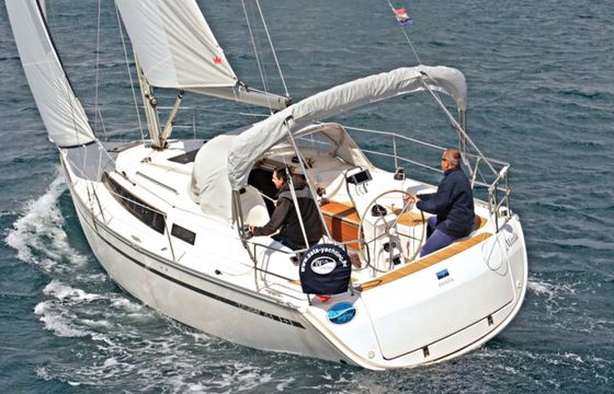 Bavaria Cruiser 33