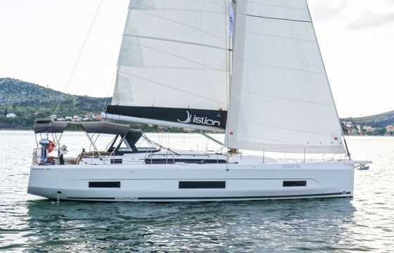 Dufour 470