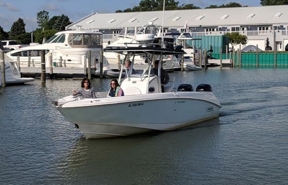 Boston Whaler 270 Outrage