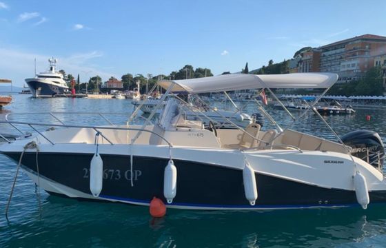 Quicksilver Activ 675 Open