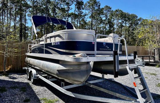 Bennington 21ft