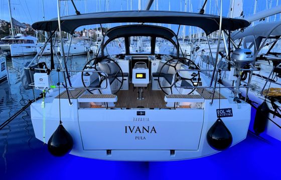 Bavaria C42