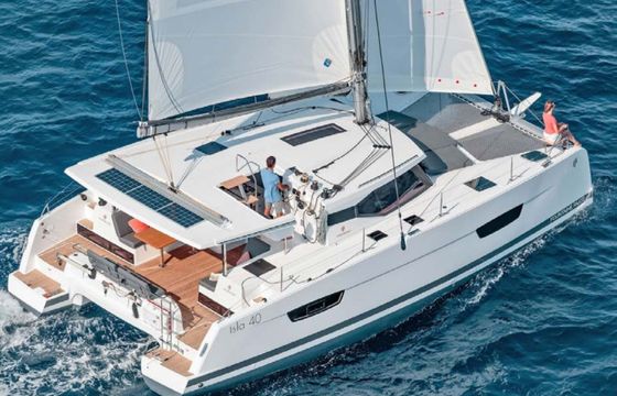 Fountaine Pajot Isla 40