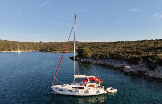 Bénéteau Oceanis 35