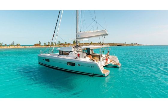 Lagoon 42