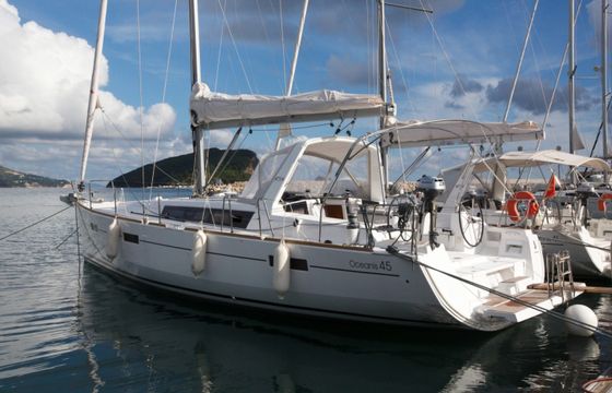 Bénéteau Oceanis 45