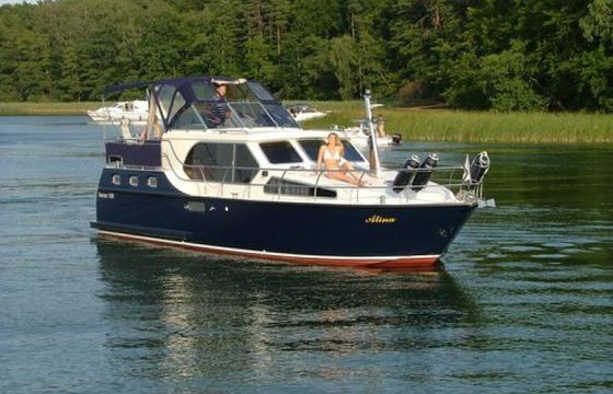 FB-Yachtcharter Succes 108 Ultra New Line