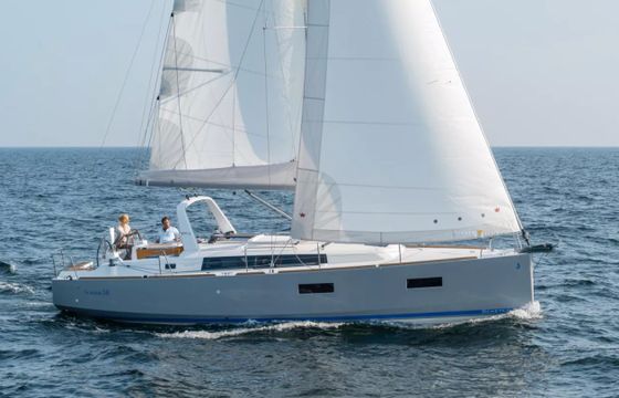 Bénéteau Oceanis 38