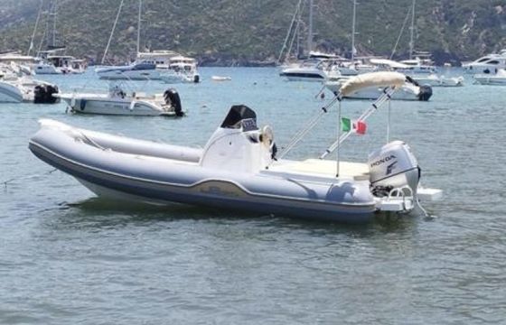 J-Boat 22