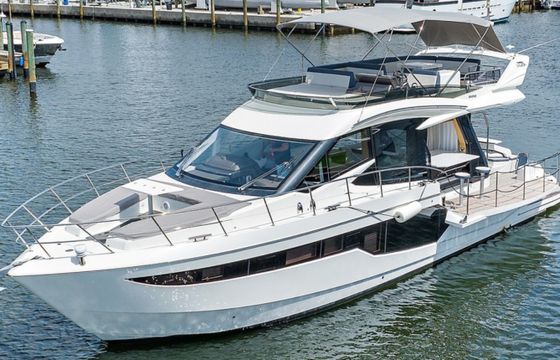 Galeon 500 Fly