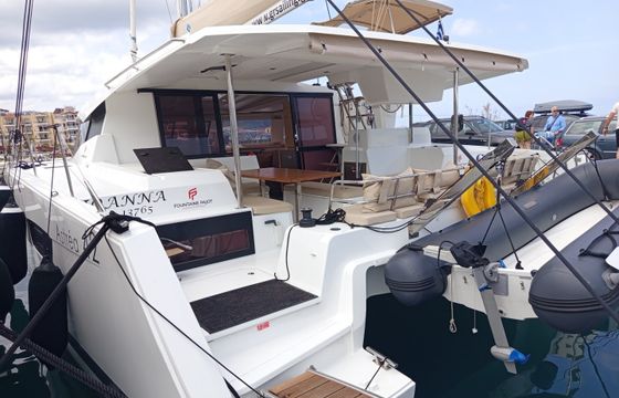 Fountaine Pajot Astrea 42
