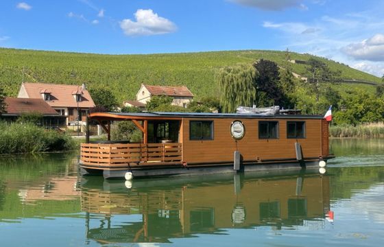 Ibaia House boat solaire