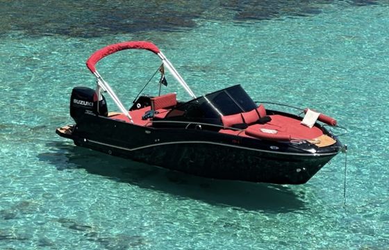 Black Boats Black Diamond