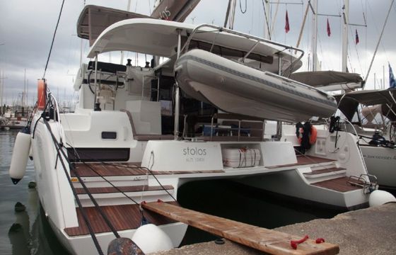 Lagoon 42