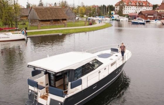 Delphia Nautika 1300 LUX