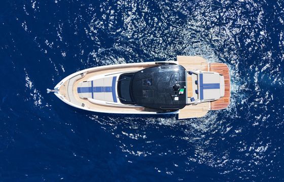 Cayman 540WA