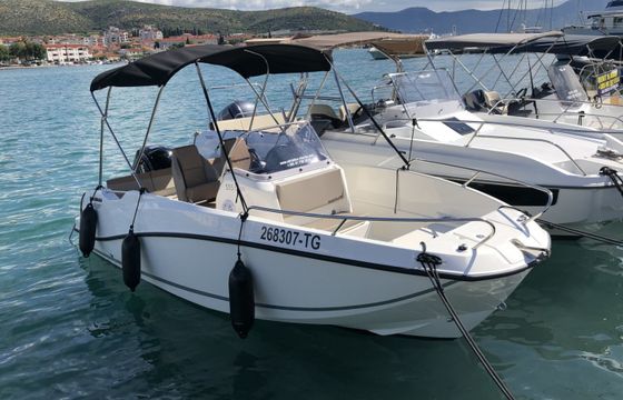 Quicksilver Activ 555 Open
