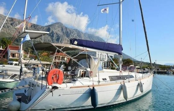Bénéteau Oceanis 37