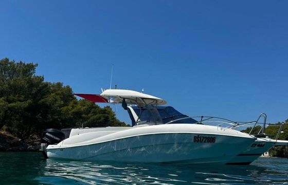 Quicksilver 720 Commander