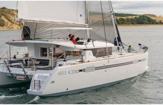 Lagoon 450 Sport Top
