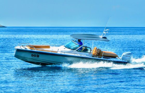 Axopar 28