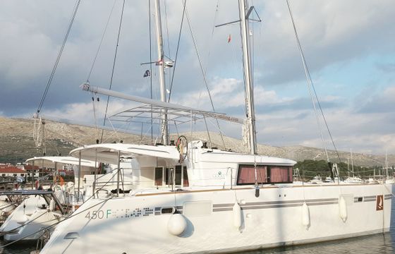 Lagoon 450 F