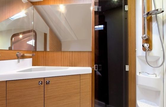 Jeanneau 53