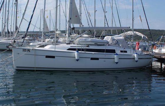 Bavaria Cruiser 37