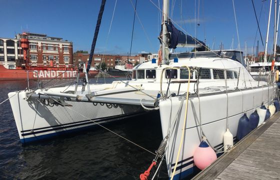 Lagoon 410