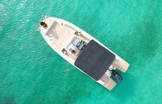Quicksilver Activ 675 Open
