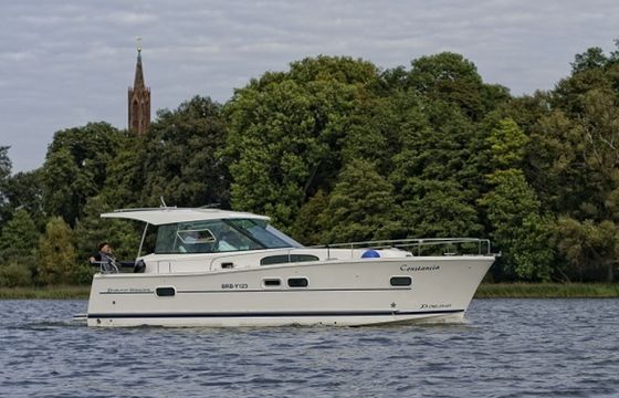 FB-Yachtcharter Delphia Yachts / 1050 Escape