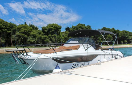 Bénéteau Flyer 8 SUNdeck